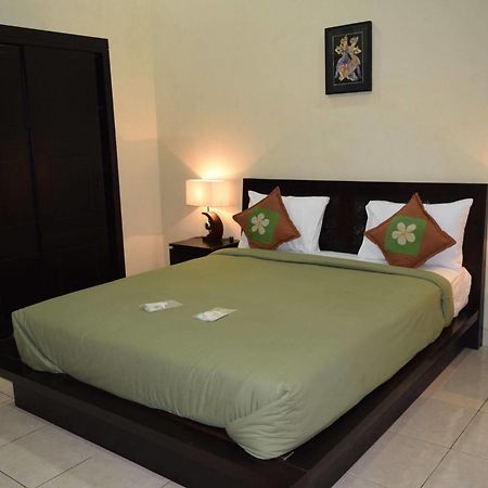 Roemah Canting Homestay Yogyakarta Exterior foto