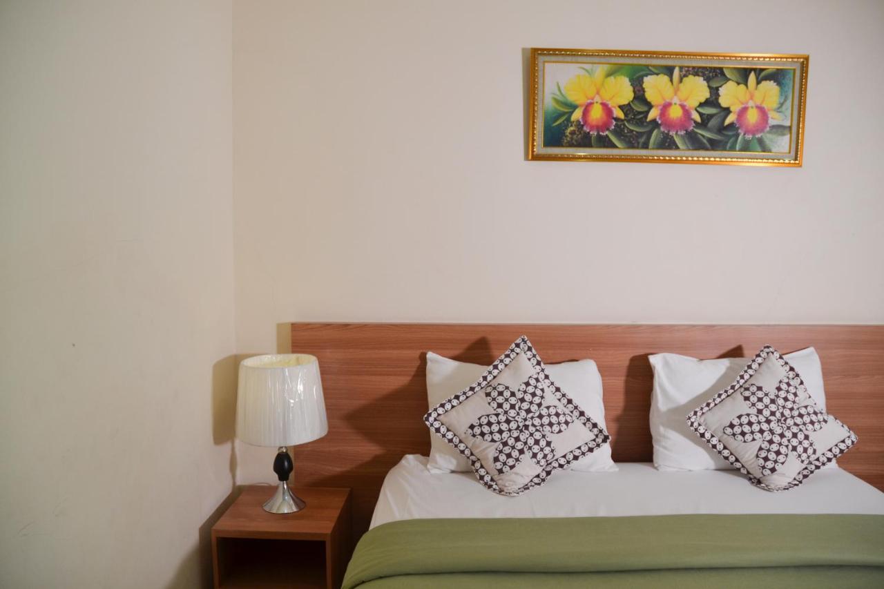 Roemah Canting Homestay Yogyakarta Exterior foto
