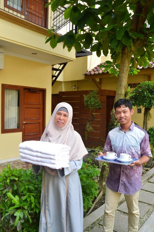 Roemah Canting Homestay Yogyakarta Exterior foto